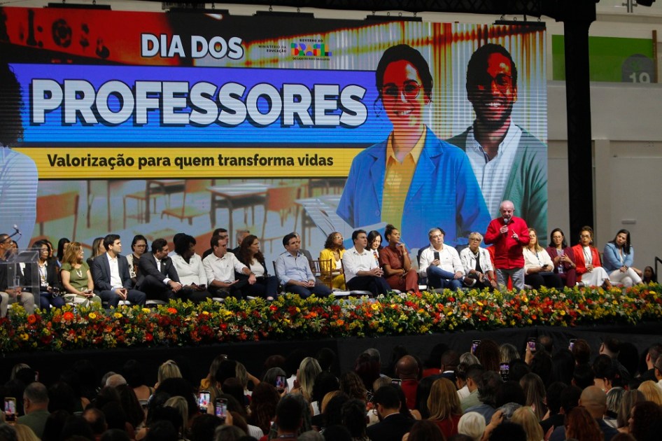 DIA DOS PROFESSORES. AGENDA DO PRESIDENTE LULA NO RIO DE JANEIRO, NESTA QUARTA-FEIRA (15).