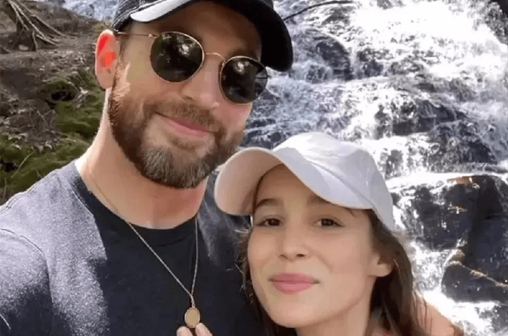 Nasce bebê de Chris Evans e Alba Baptista