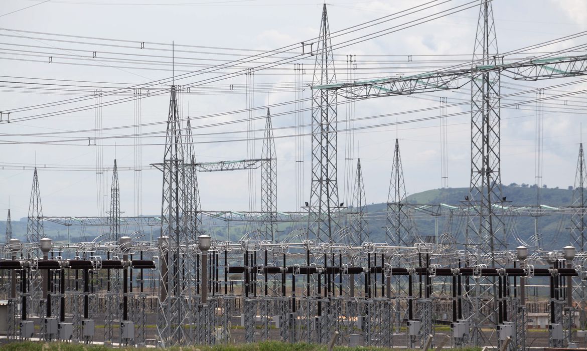 Governo Lula sanciona reforma do setor elétrico com mais de 10 vetos