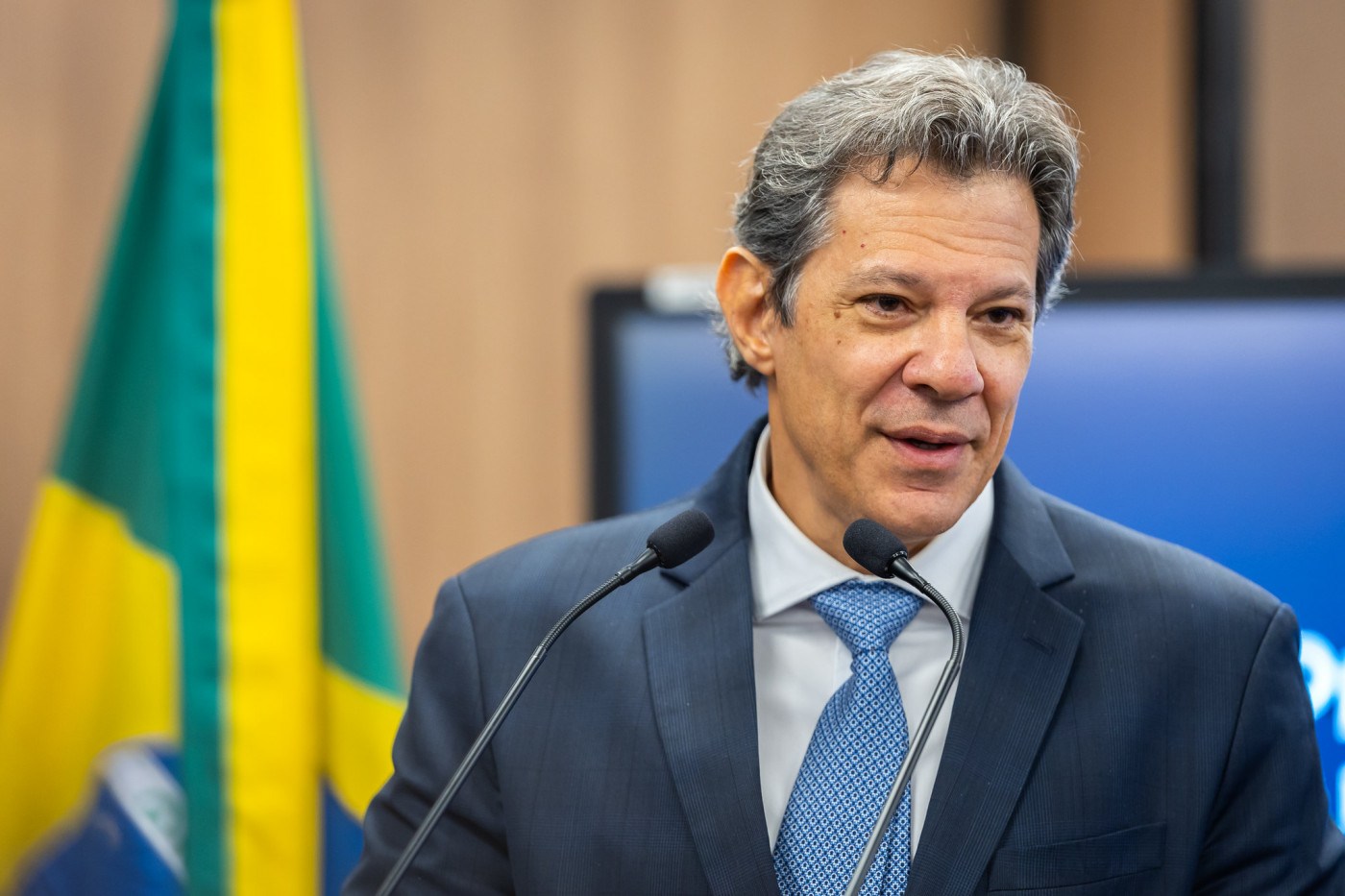 Haddad avalia como positiva reunião virtual entre Lula e Trump
