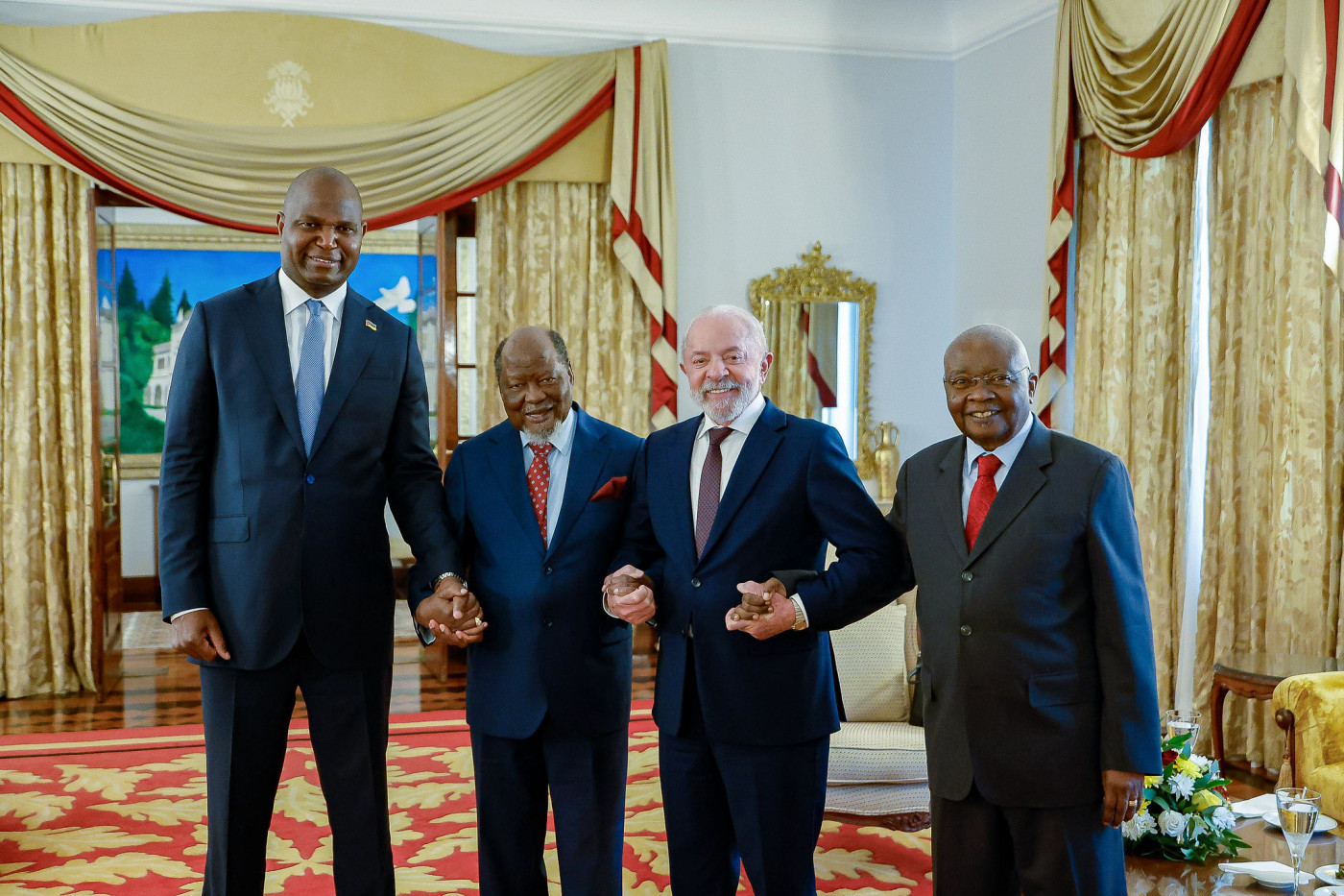 Brasil e Moçambique assinam acordos para fortalecer o país africano