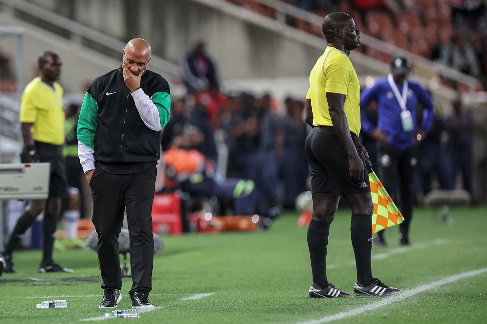 Treinador da Nigéria acusa Congo de usar ‘vudu’ para vencer repescagem da Copa