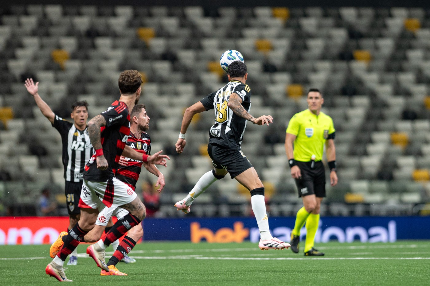 Flamengo empata com o Atlético-MG e deixa escapar o título por antecipação
