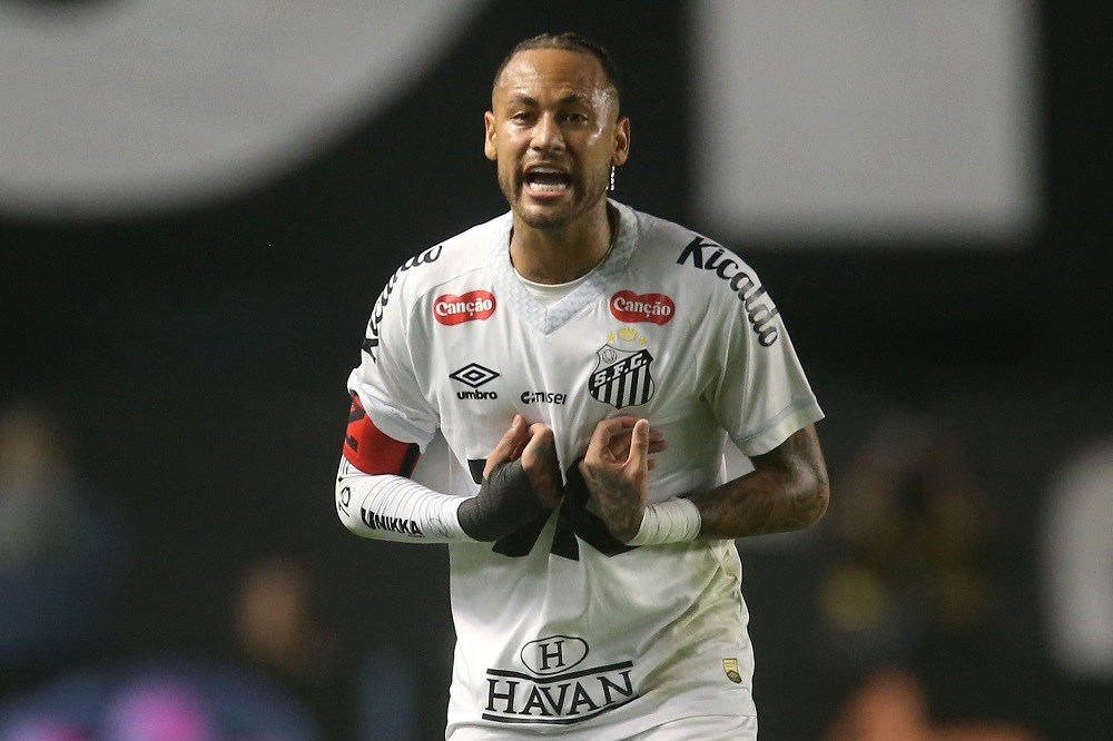 Dirigente do Santos dá voto de confiança a Neymar: ‘Gênio incompreendido’