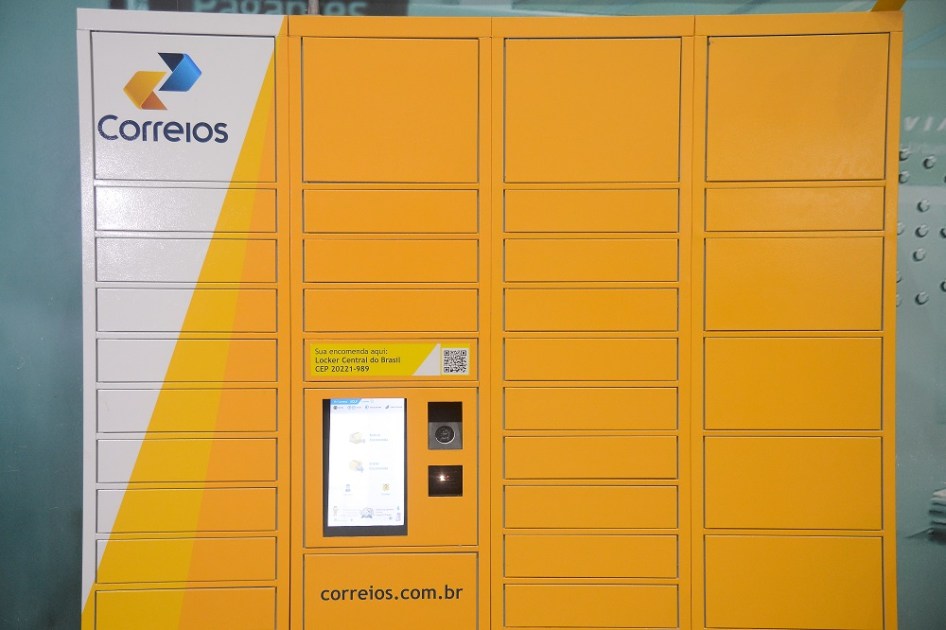 Correios inauguram lockers na central do Brasil