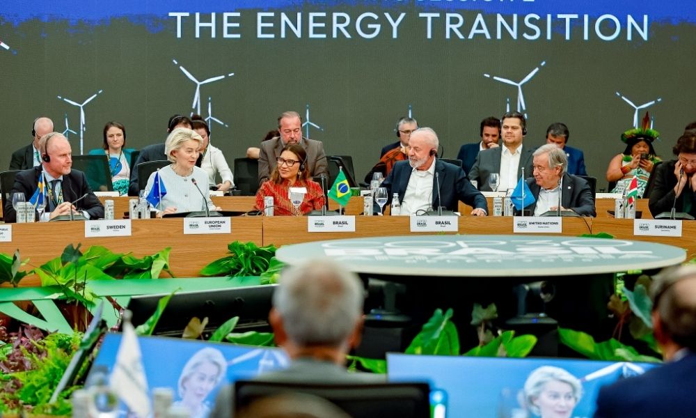 Encerramento da Cúpula dos Líderes tem promessas ao fundo para florestas e discurso de Lula sobre petróleo e transição energética