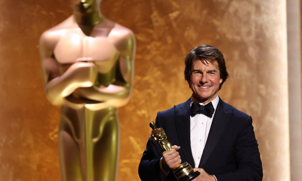 Tom Cruise recebe Oscar honorário por sua carreira