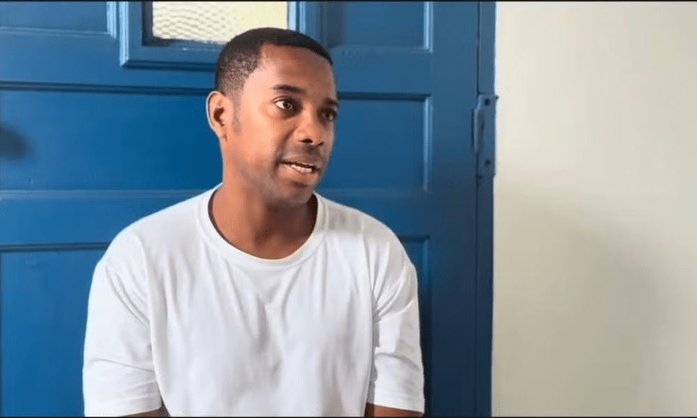 Robinho é transferido da Penitenciária II de Tremembé para o Centro de Ressocialização de Limeira, no interior de São Paulo