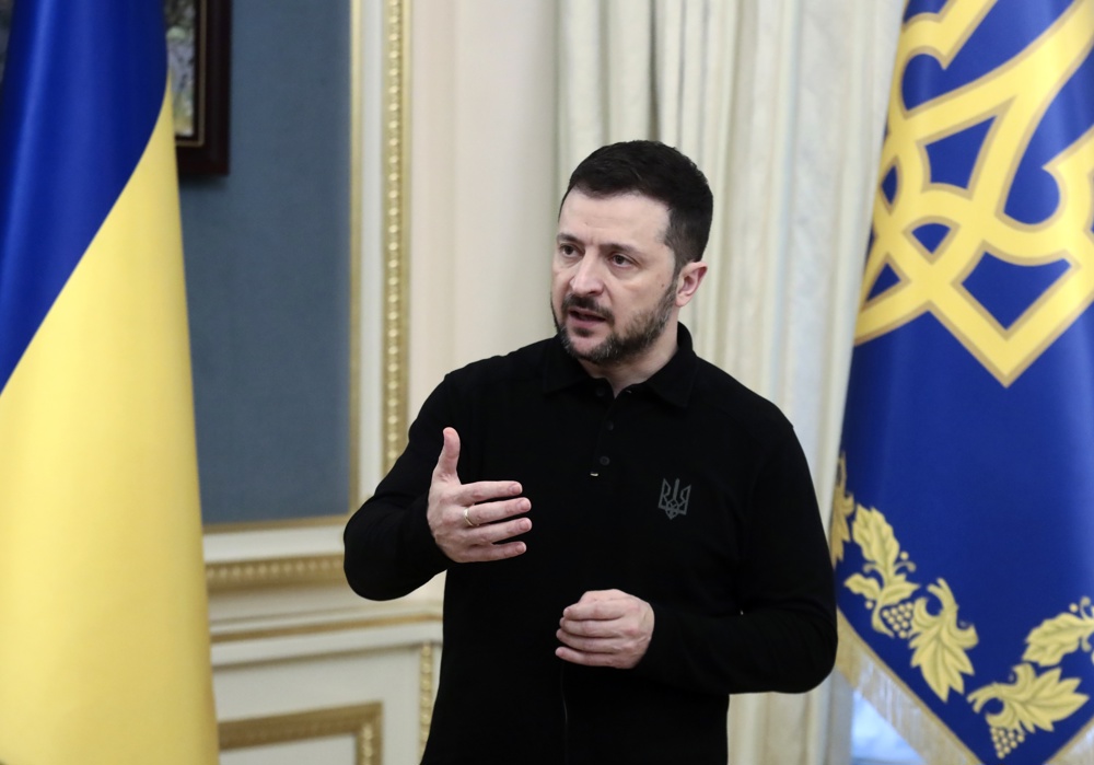 Zelensky celebra ‘passos importantes’ em negociações de paz, mas reconhece que ainda há muito por fazer