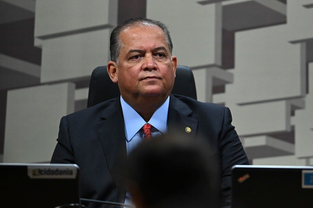 Temos 2 a 3 semanas para votar Orçamento, diz Eduardo Gomes, do Senado