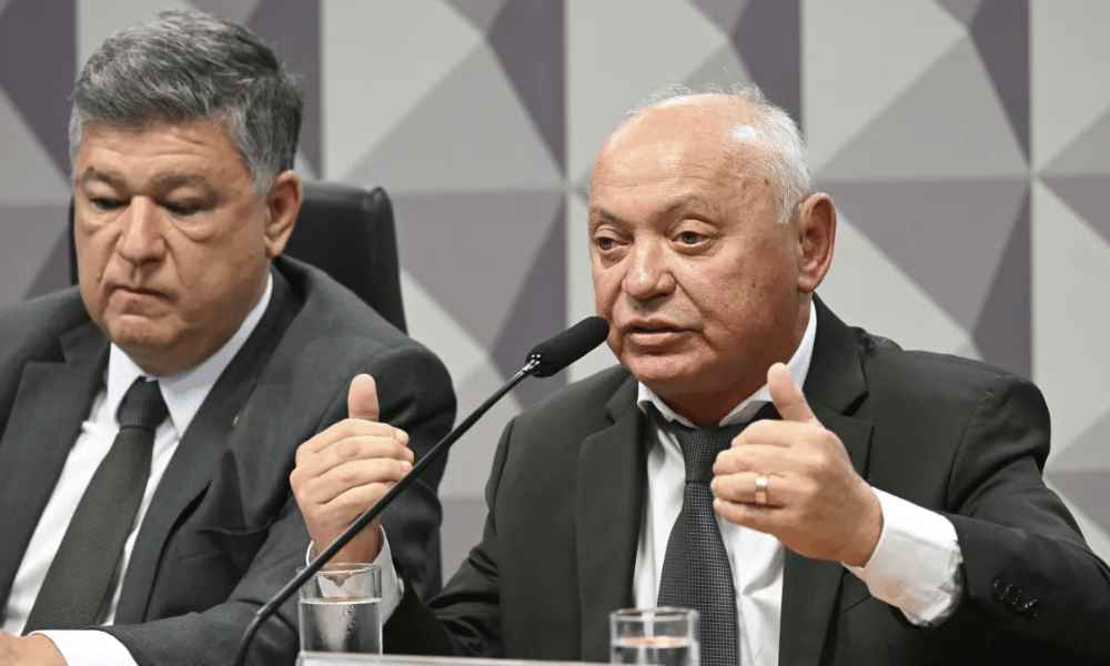 Senador Carlos Viana, presidente da CPMI do INSS, e Abraão Lincoln Ferreira da Cruz, presidente da CBPA • Abraão Lincoln Ferreira da Cruz