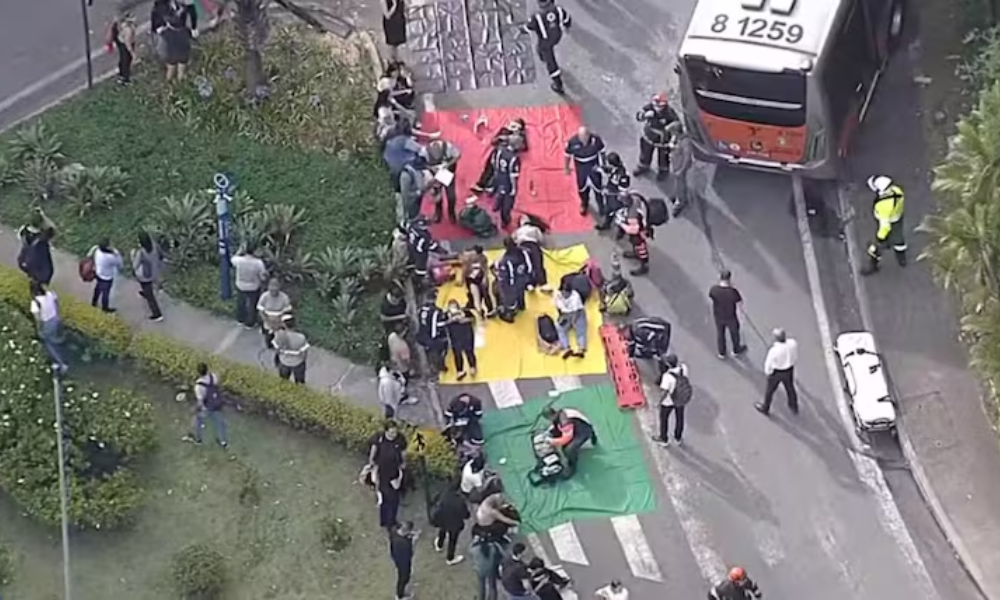 Grave acidente na marginal da Rodovia Raposo Tavares, no sentido de São Paulo. Foto: Reprodução/TV Globo