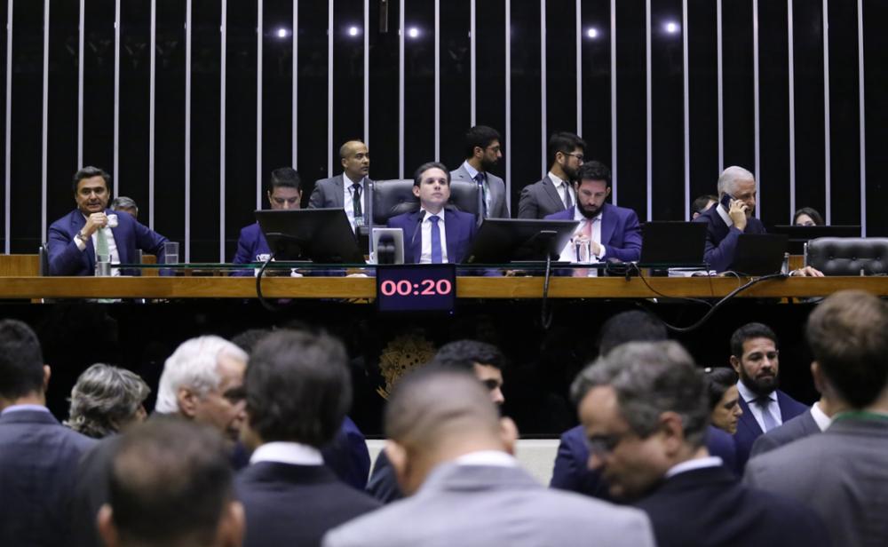 Discussão e votação de propostas legislativas