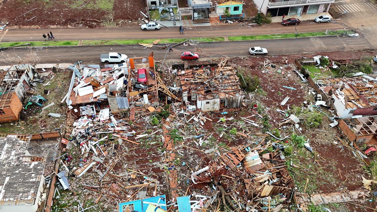Meteorologistas explicam causa de tornado que matou seis pessoas no Paraná