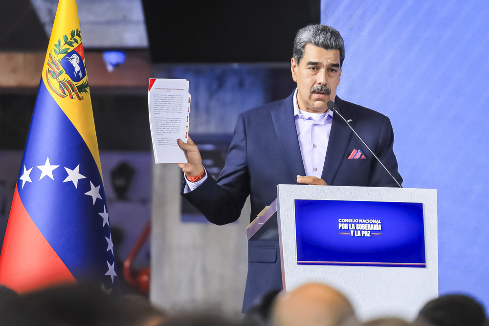 Maduro arrisca português e pede apoio de brasileiros em vídeo: ‘A vitória nos pertence’