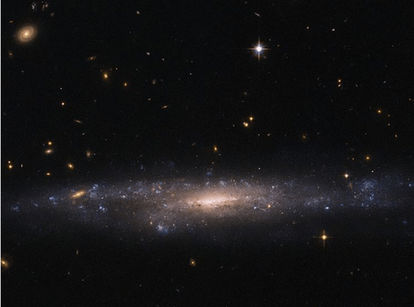 Telescópio da Nasa captura imagens de cometa que se aproxima da Terra