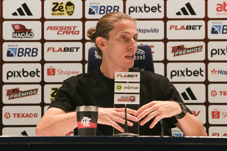 Escalação do Flamengo: Filipe Luís define time para enfrentar o PSG