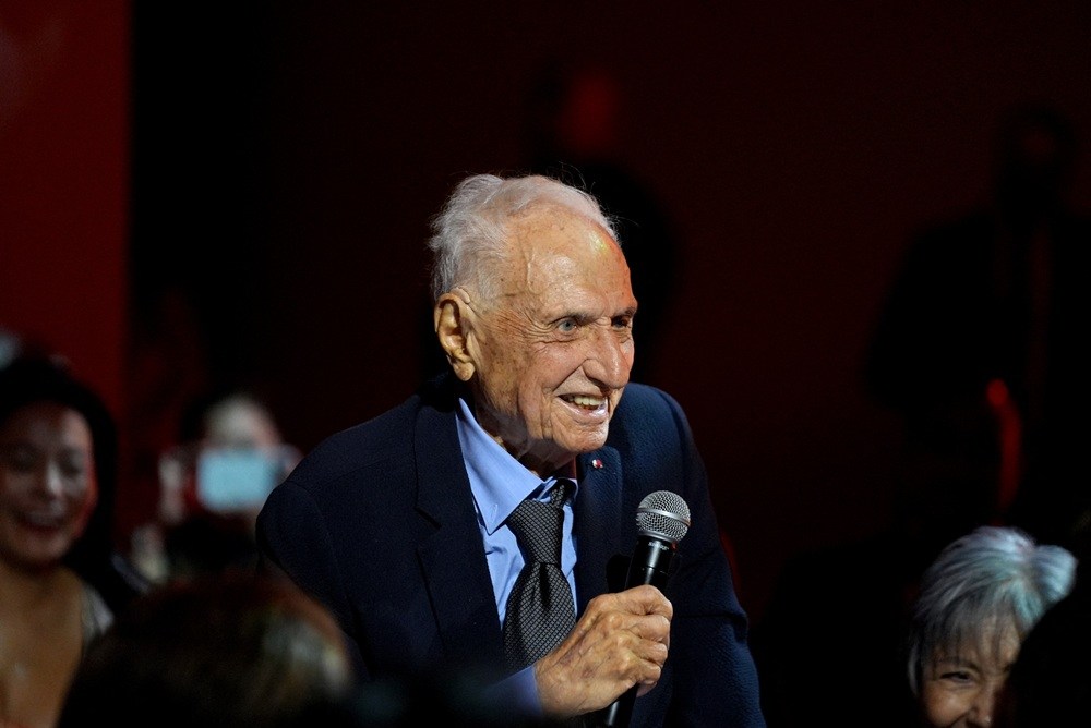 Frank Gehry, superastro da arquitetura, morre aos 96 anos