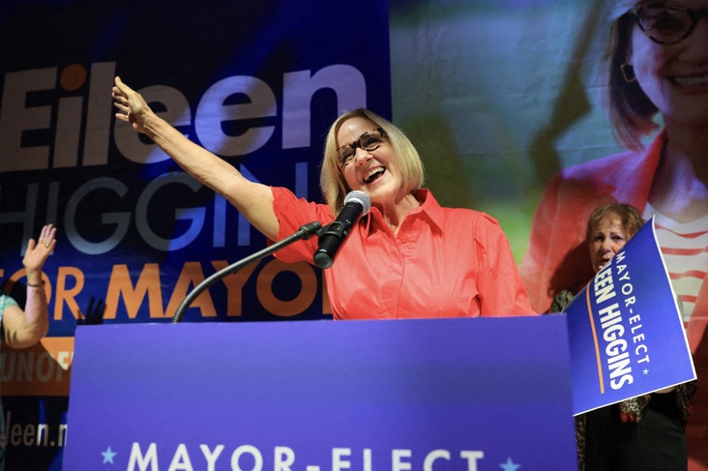 Apesar do apoio de Trump ao adversário, democrata vence e Miami elege primeira prefeita em 30 anos