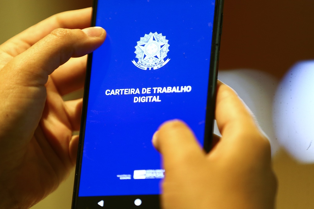 Desemprego baixo e população insatisfeita – como?