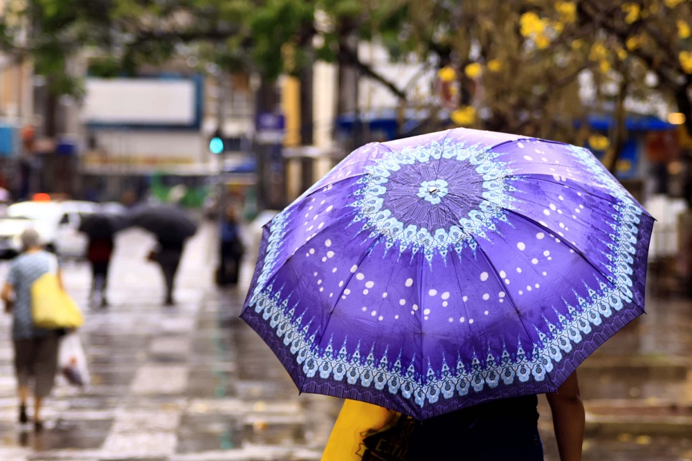Ciclone avança e traz mais chuva para SP