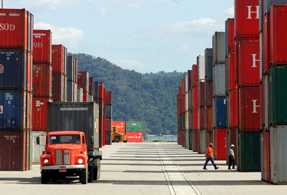 Produção industrial brasileira cai em nove Estados em maio
