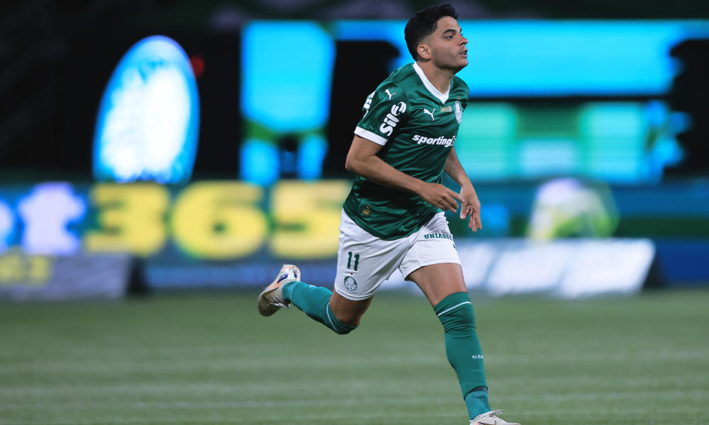 Bruno Rodrigues reestreia no Palmeiras durante partida contra o Internacional
