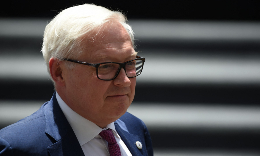 Vice-ministro das Relações Exteriores da Rússia, Serguei Riabkov, declara que as negociações com os EUA para pôr fim à guerra na Ucrânia têm apresentado 'avanços lentos'
