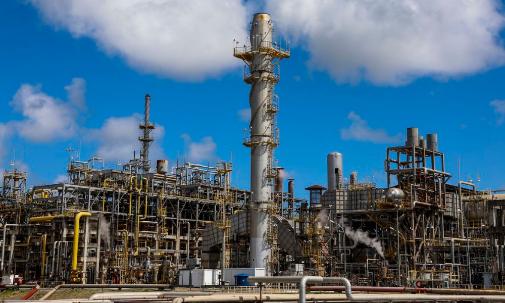 Petrobras e Braskem firmam acordos de R$ 98,5 bilhões para fornecimento de matéria-prima