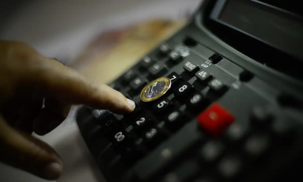 Governo Central apresenta déficit primário de R$ 20,2 bilhões em novembro