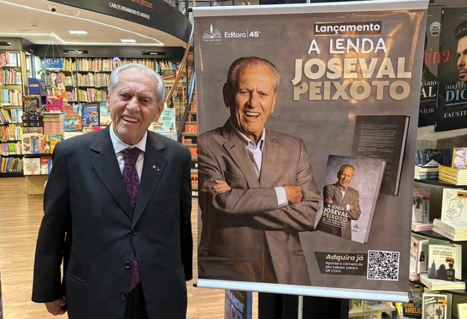 Joseval Peixoto no lançamento de sua autobiografia em São Paulo