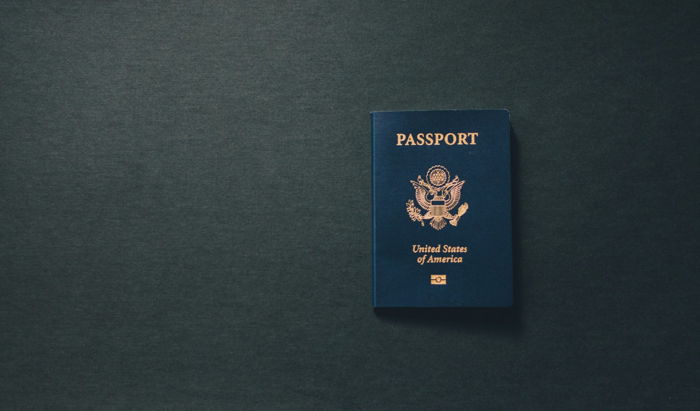 Senador americano dispara que dupla cidadania é risco à lealdade: ‘Escolha um país ou perca o passaporte’