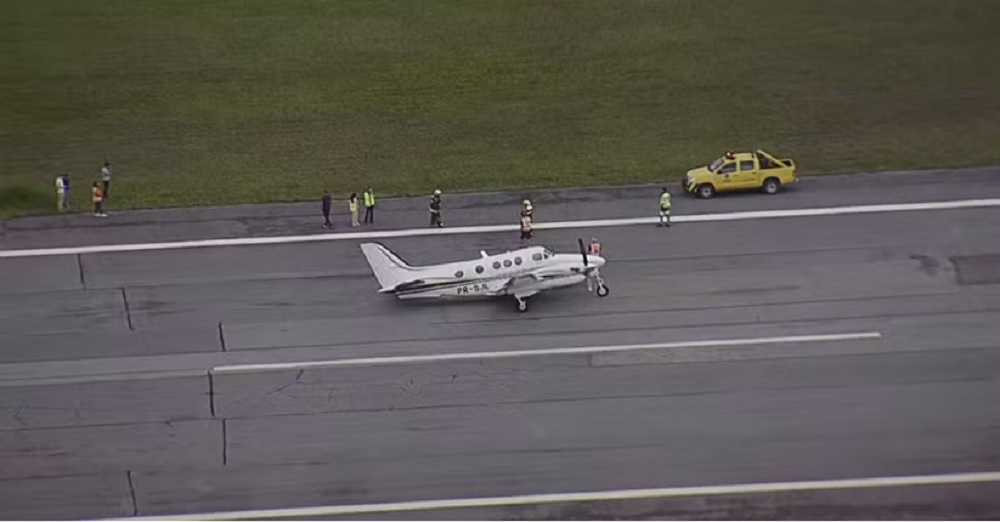 Avião BH