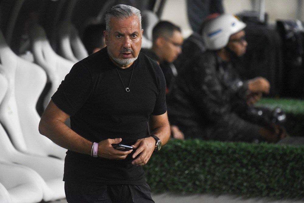 Diretor do Flamengo diz que ‘grandeza’ do clube é maior que a do Palmeiras