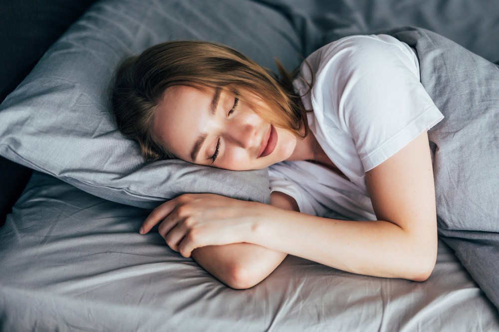 Dormir bem é saúde: como a luz e a rotina ajudam seu corpo a funcionar