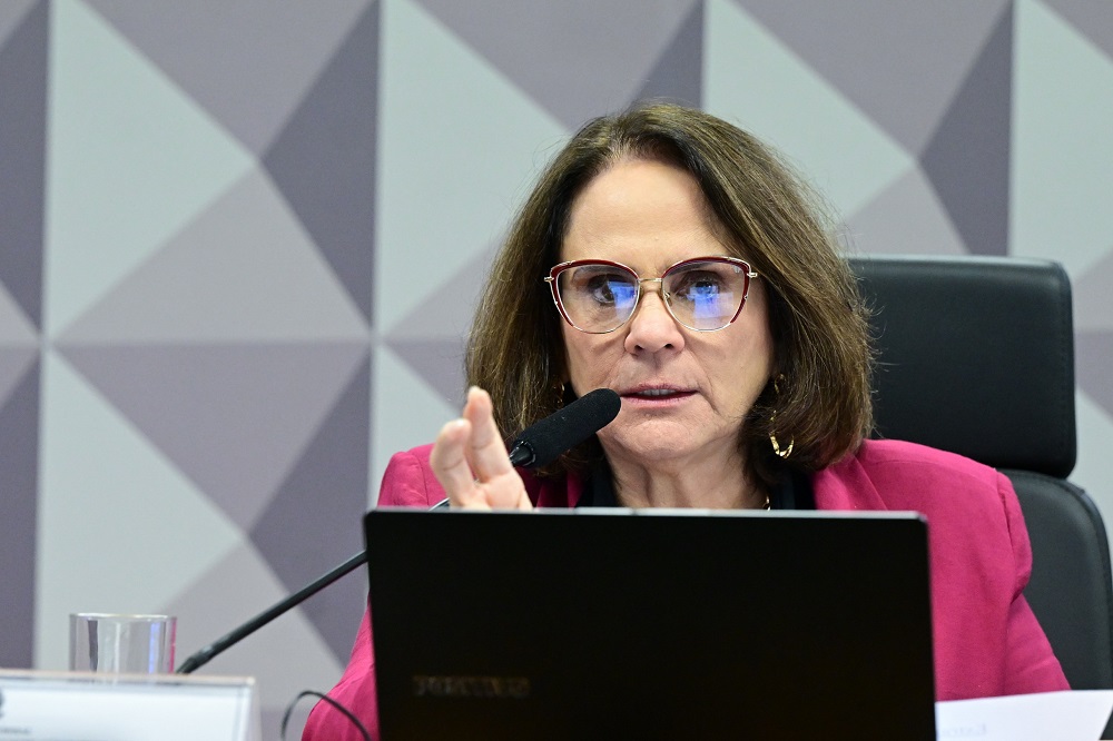Damares divulga lista de igrejas e pastores citados em requerimentos da CPMI do INSS