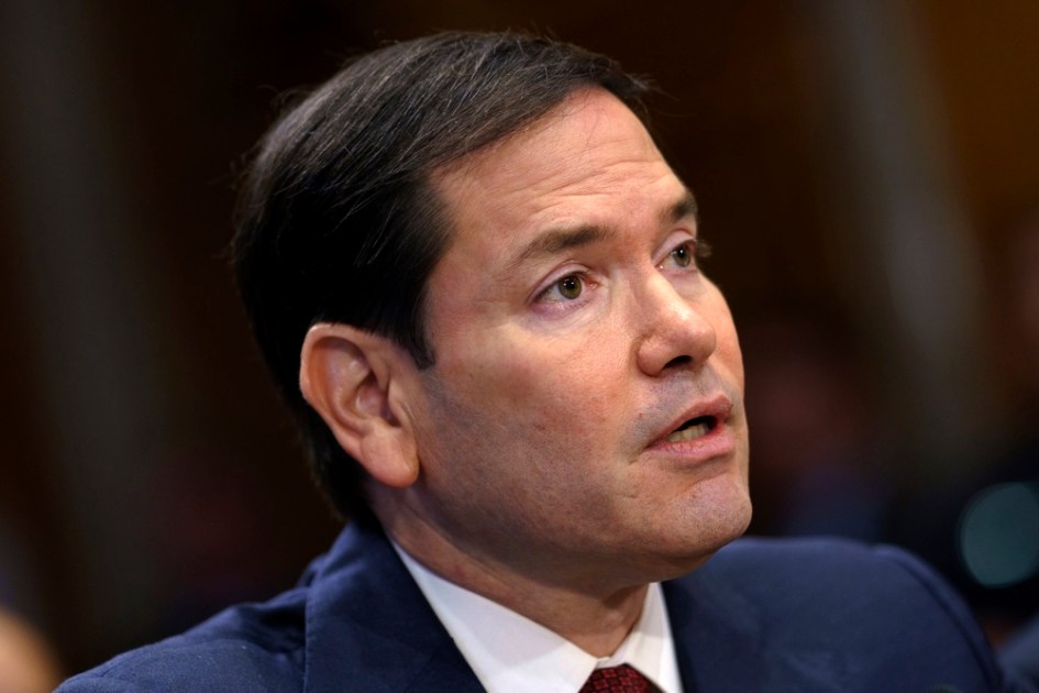O secretário de Estado dos EUA, Marco Rubio, participa de uma audiência do Comitê de Relações Exteriores do Senado no Capitólio, em Washington