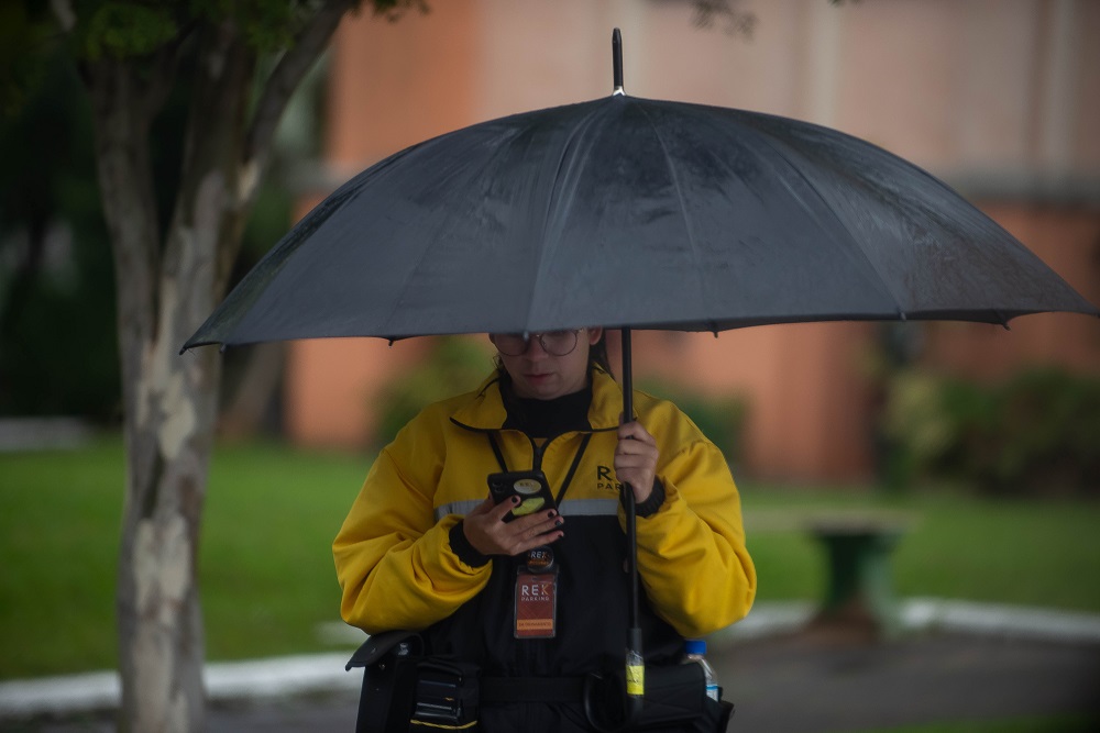 Após tempestade, mais de 700 pessoas estão desabrigadas em cidade do RS