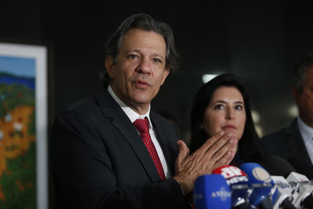 PT segue tentando convencer Haddad em SP; Tebet ganha espaço
