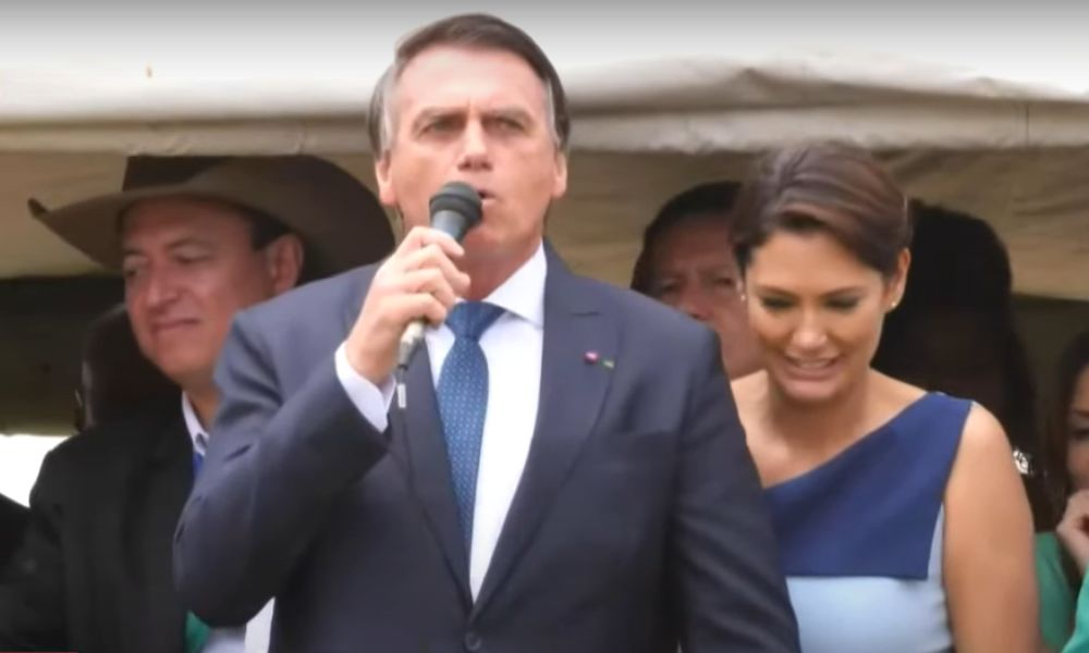 Bolsonaro se complicou também por causa de suas bravatas