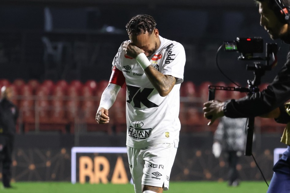 neymar chorando
