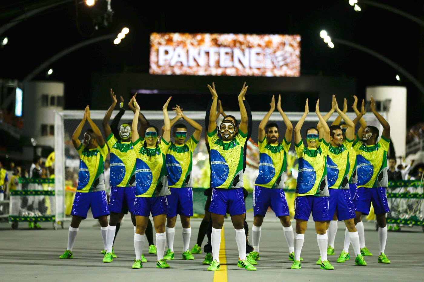 Carnaval e futebol: por que o samba evita a seleção em anos de Copa do Mundo?