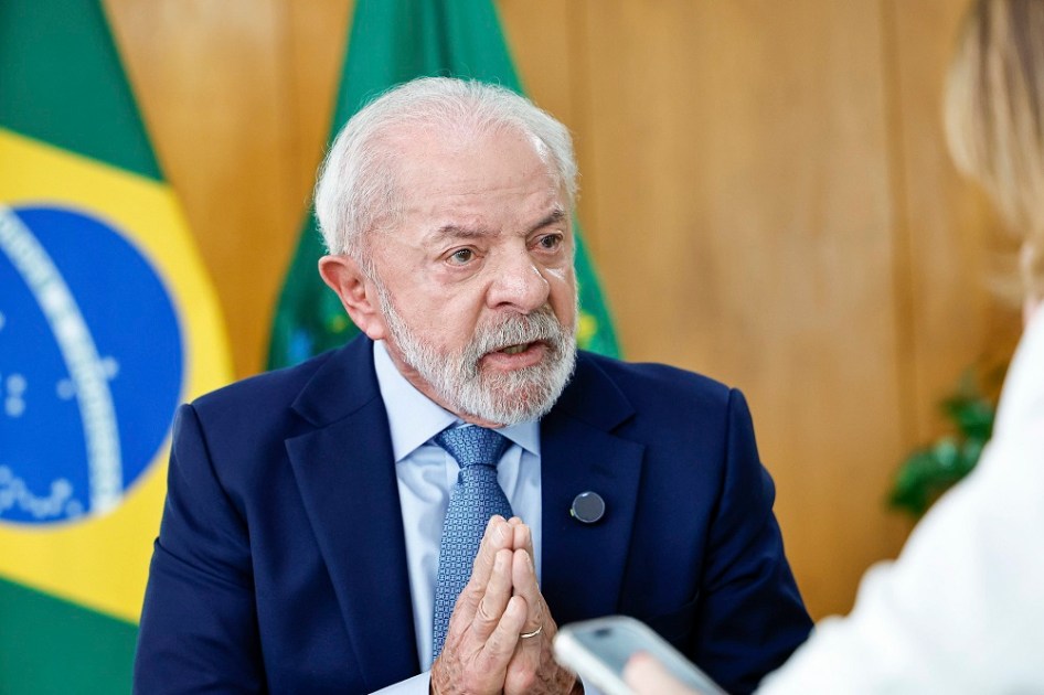 Lula dá entrevista o Uol