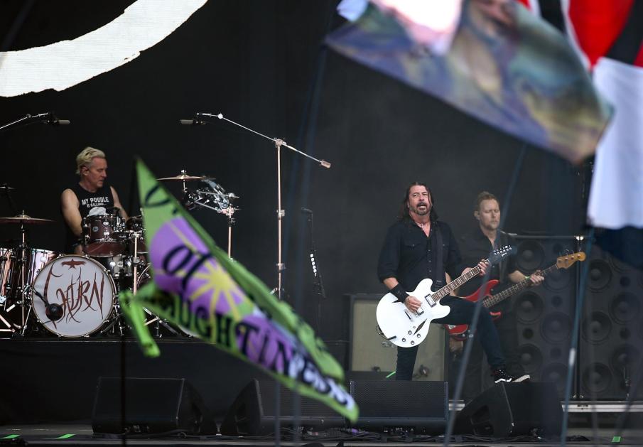 foo fighters no glastonbury