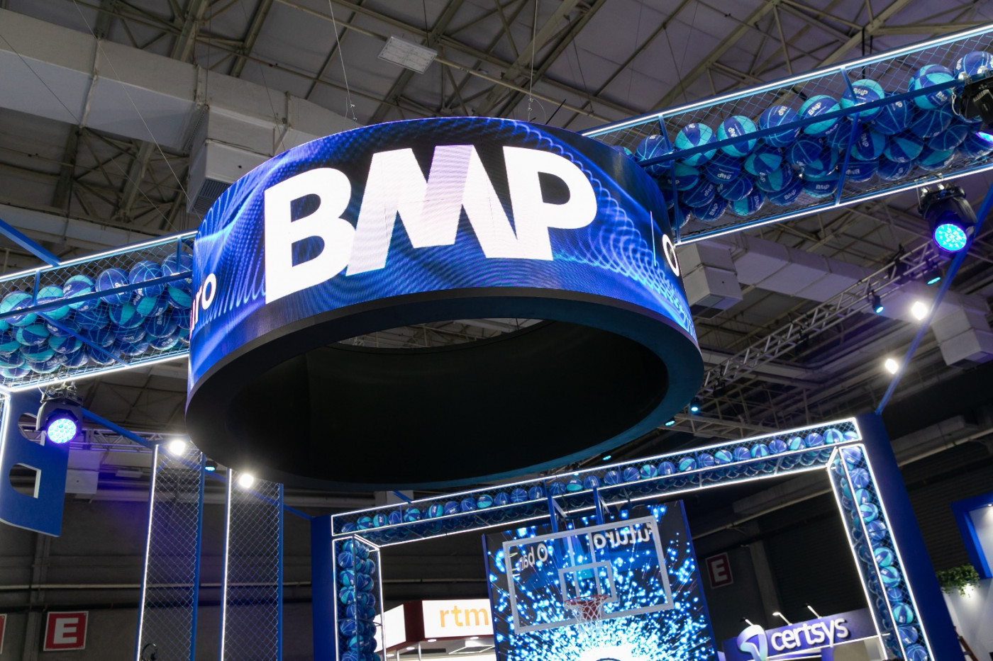 PF faz ação contra banco BMP por suposta lavagem de dinheiro em São Paulo
