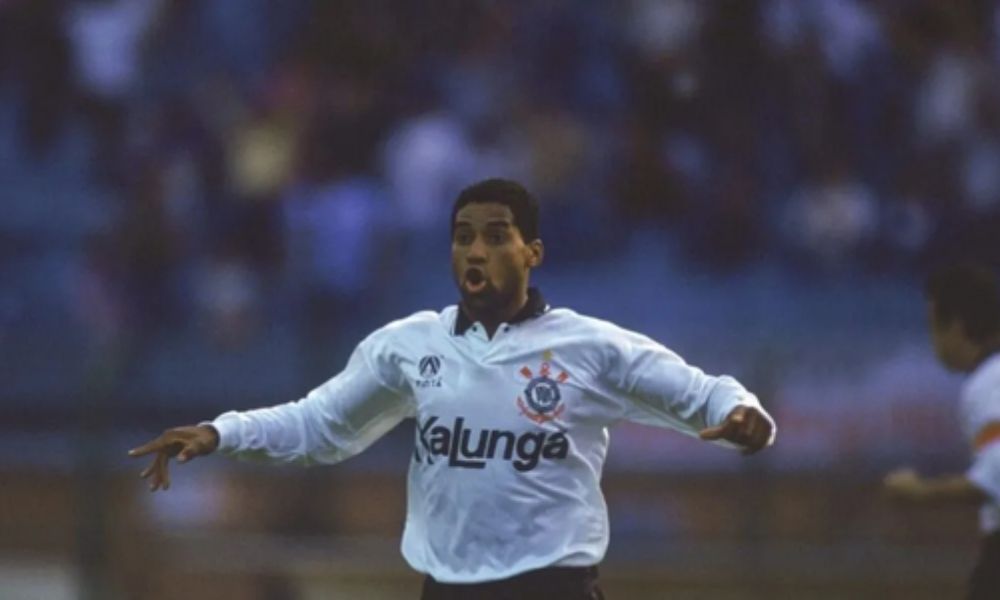 ex-jogador viola