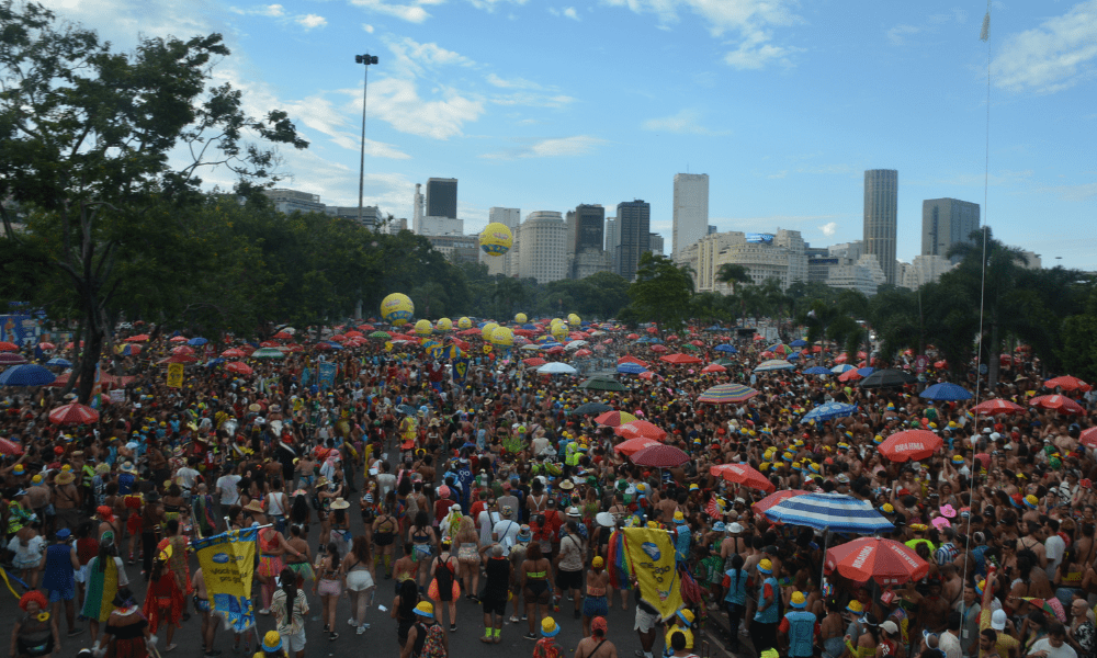 Carnaval 2026 movimentou R$ 18,6 bilhões no país, estima Ministério do Turismo