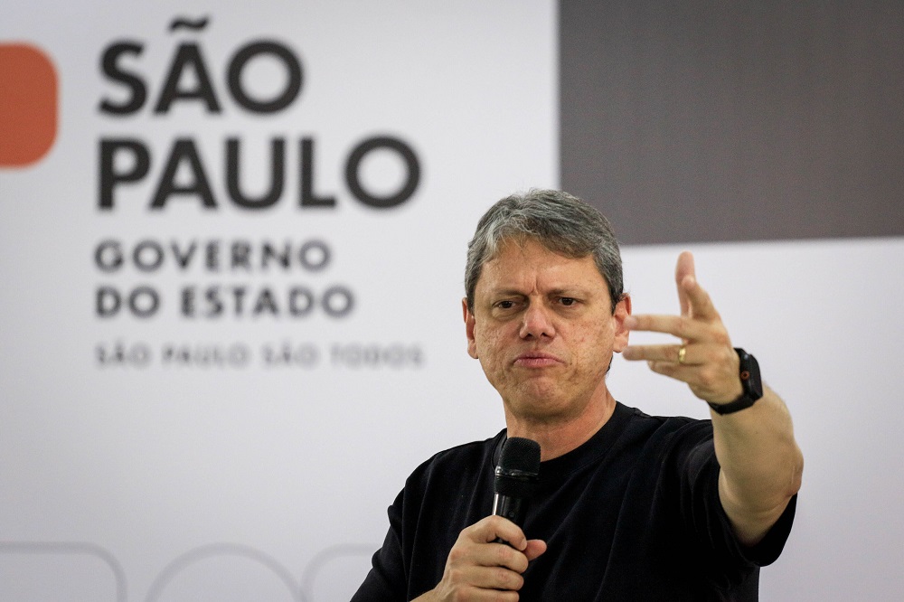 Tarcísio reúne comandantes da PM após denúncias de falta de itens básicos