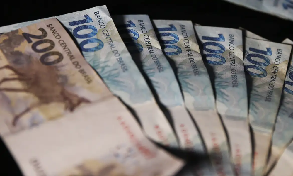 Mercado reduz projeção da inflação de 2025 para 4,33%