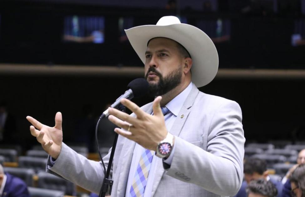 O deputado federal Zé Trovão